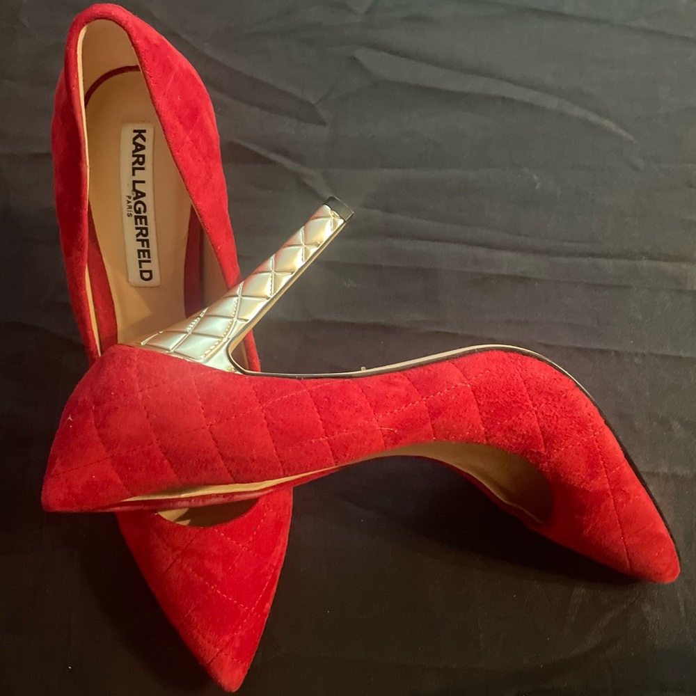 Karl Lagerfeld Quilted Red Heels
❌SOLD❌ - Picture 1 of 1